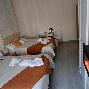 Quadruple Room Private Bathroom
